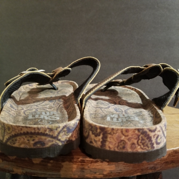 Mukluks Braided Leather Toe Thong Marsha Flip Flop Sandals Sz 8 - Picture 3 of 9